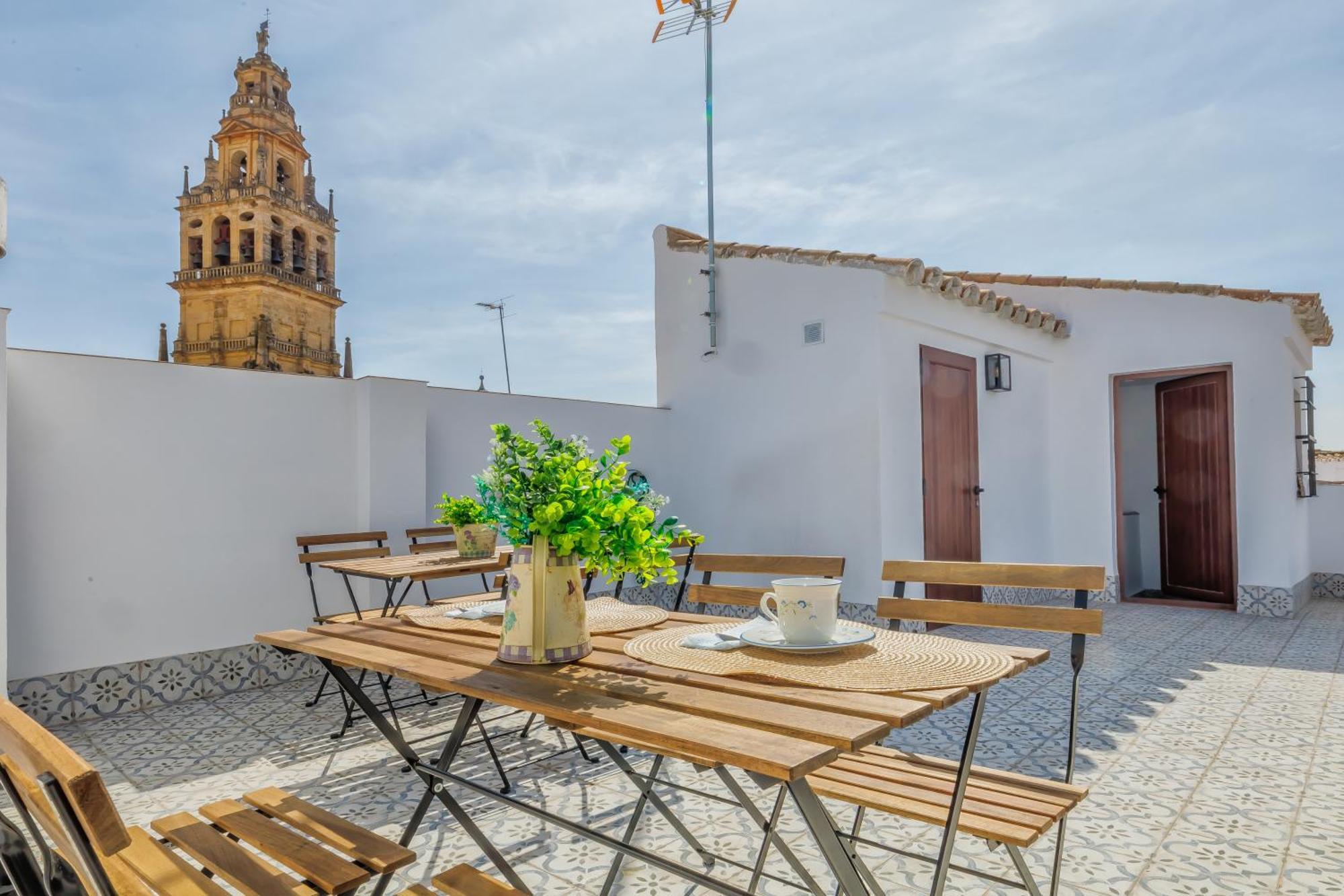 Apartamentos Deanes & Casco Historico Кордоба Екстериор снимка