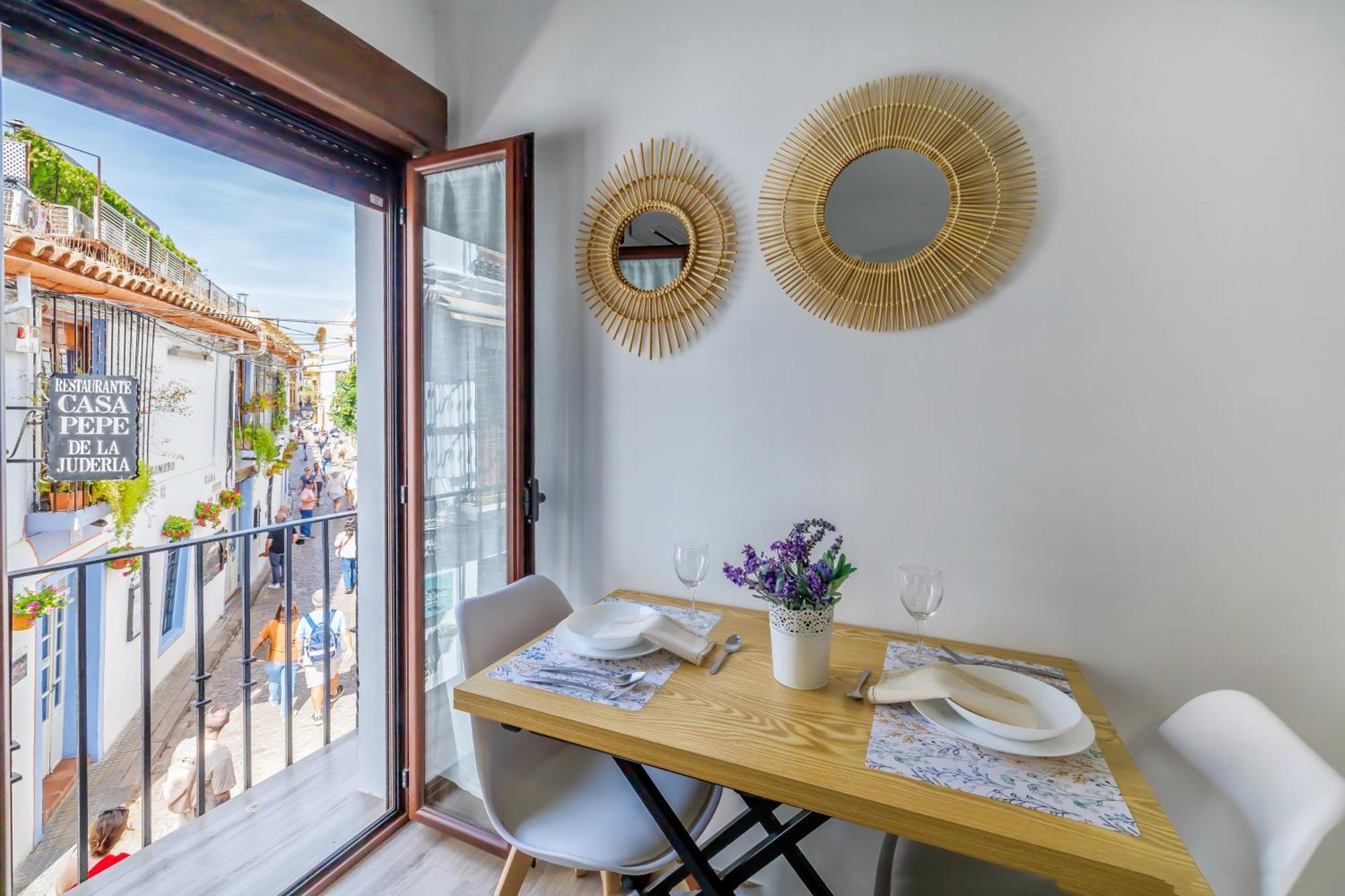 Apartamentos Deanes & Casco Historico Кордоба Екстериор снимка